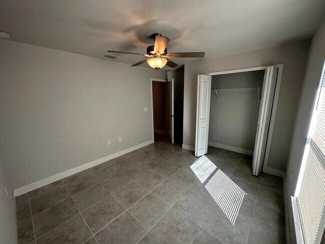 Building Photo - 2717 28th St SW