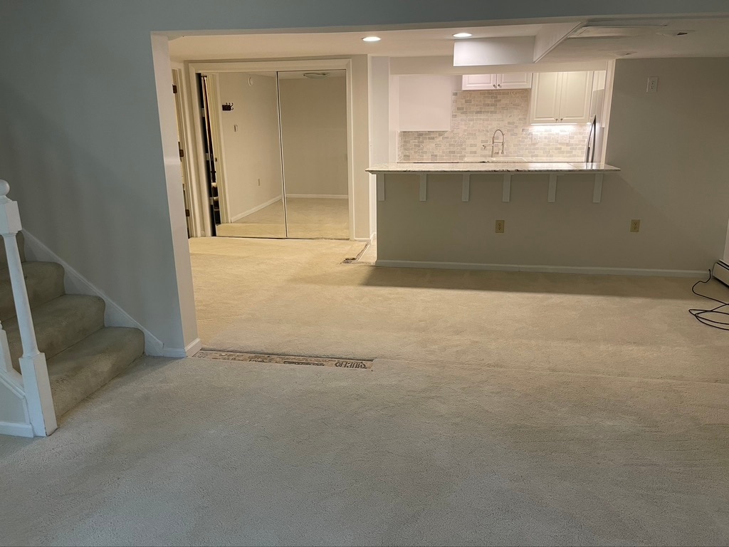 Building Photo - 24 Forest Hills Dr