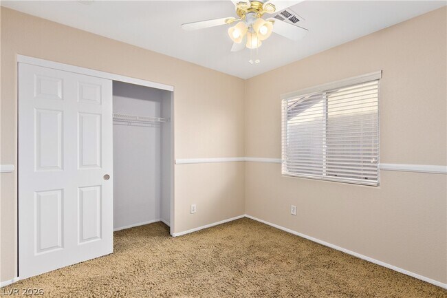 Building Photo - 5947 Sleepy Fawn Dr