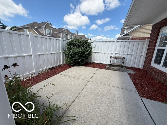 Building Photo - 15538 Smithfield Dr