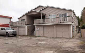 Building Photo - 218