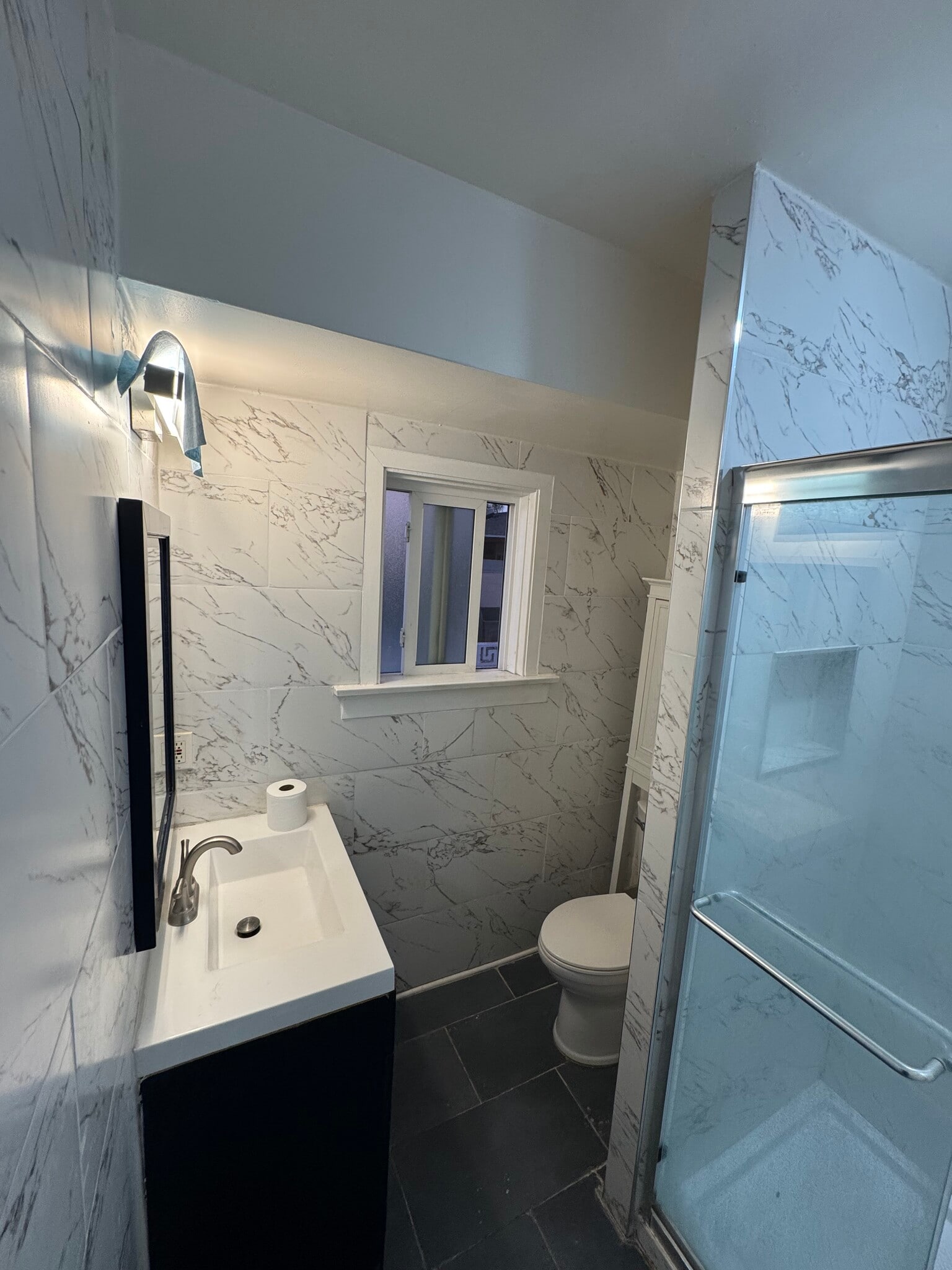 Building Photo - 8702 Stewart and Gray Rd