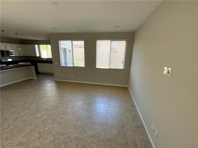 Building Photo - 9726 Canyon Landing Ave