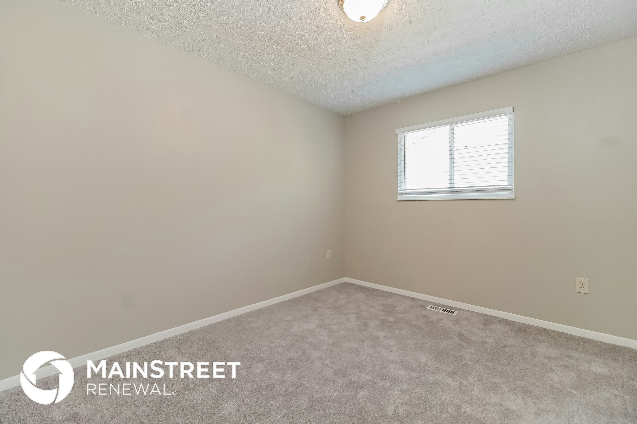 Building Photo - 6560 Benjamin Dr