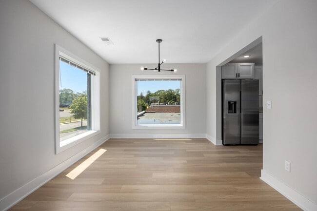 Building Photo - 501.5 W 17th St