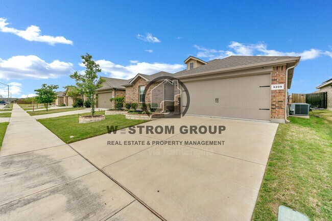 Building Photo - 9209 Leveret Ln