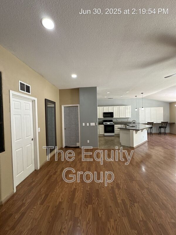 Building Photo - 3603 N Minden Ct