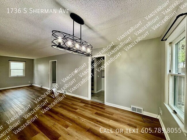 Building Photo - 1736 S Sherman Ave