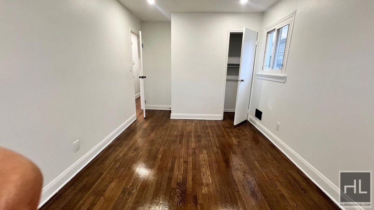 Building Photo - 256 STREET