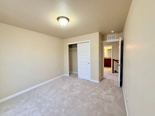 Building Photo - 6531 Wexford Dr