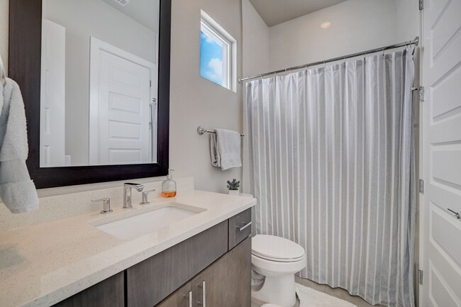 Building Photo - 6205 Seville Dr
