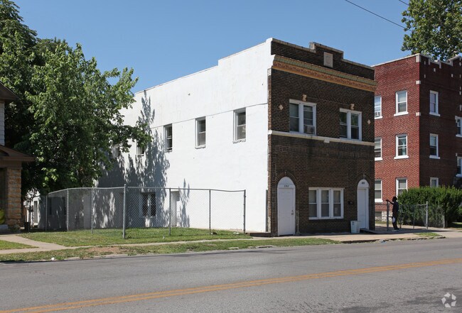 Building Photo - 5705-5707 St John Ave