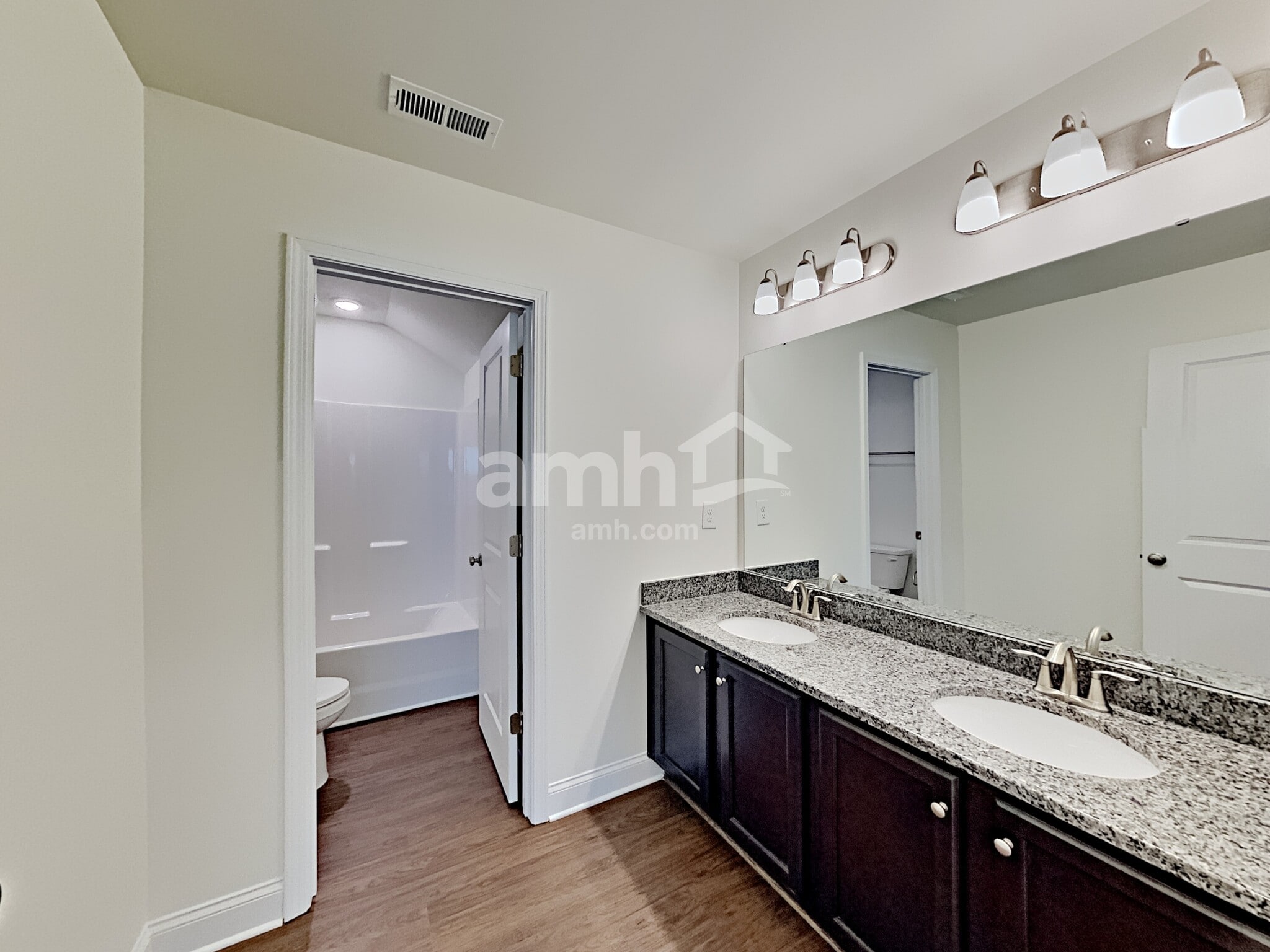 Building Photo - 209 Stowe Rd