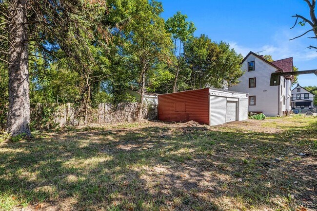 Building Photo - 166 Grey St