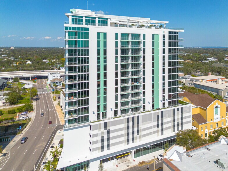 Building Photo - 777 3rd Ave N