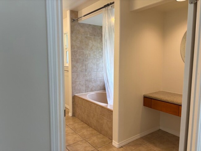 Building Photo - 3 Bedroom / 2 Bath Home in Waikoloa Village
