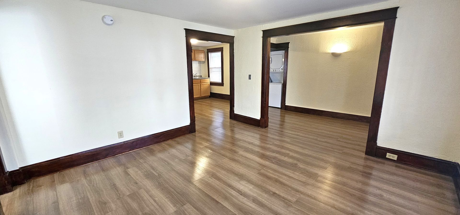 Building Photo - 135 N Champlain St