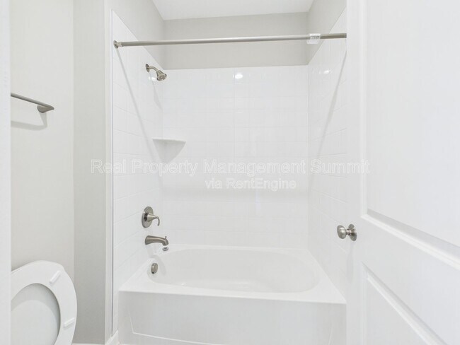 Building Photo - 3284 Charleston Blvd