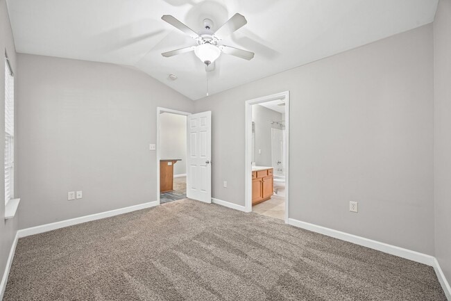 Building Photo - Harpers Mill one level 2 Bedroom townhome ...