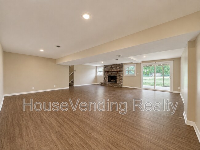 Building Photo - 6204 Trailhead Cir