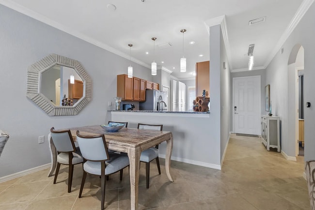 Building Photo - 9715 Acqua Ct