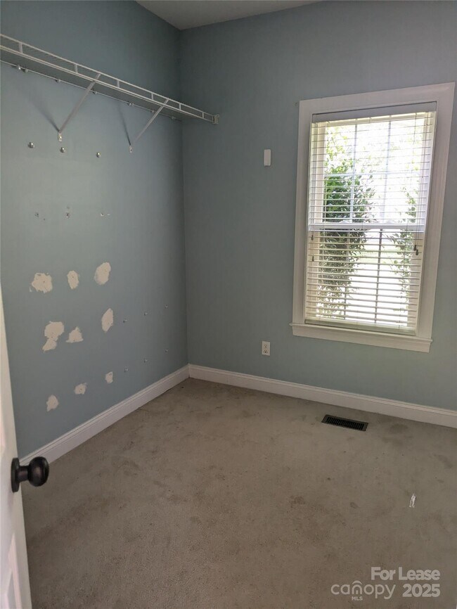 Building Photo - 175 Turnberry Ln