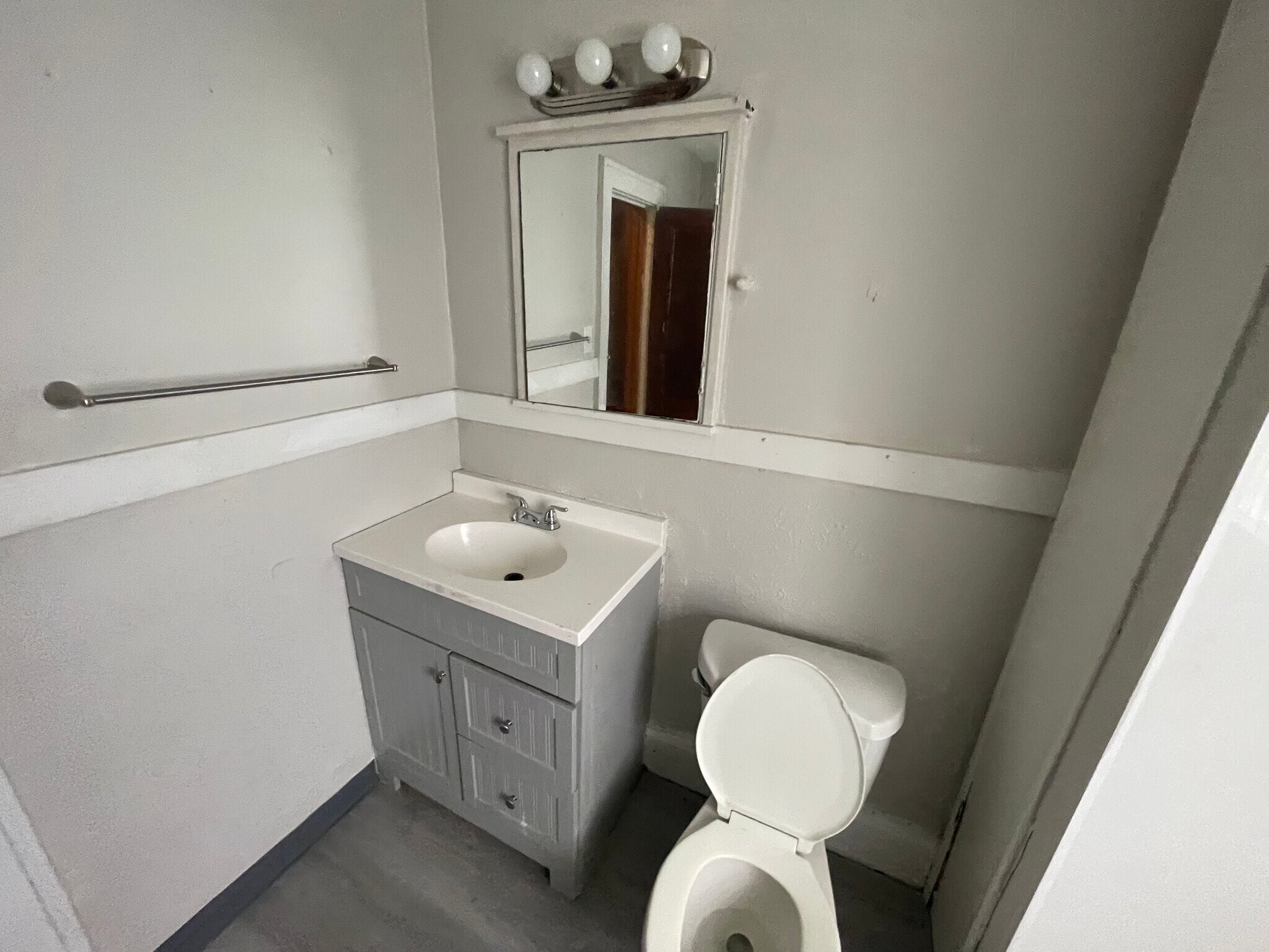 Building Photo - 9520 Marah Ave