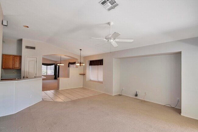 Building Photo - 8951 E Red Mountain Ln
