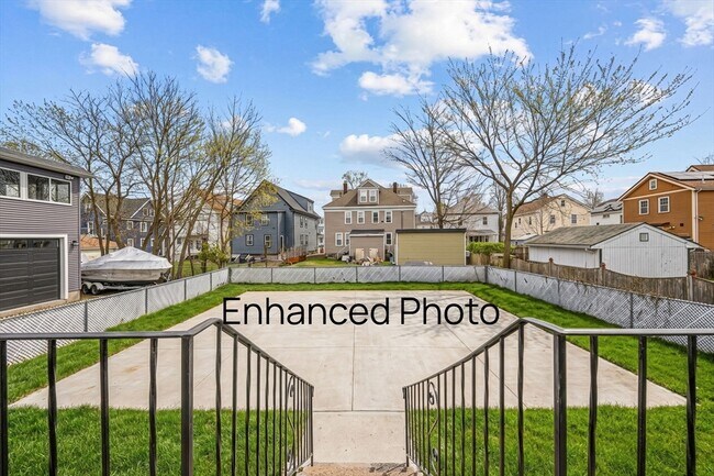 Building Photo - 9 Logan Ave