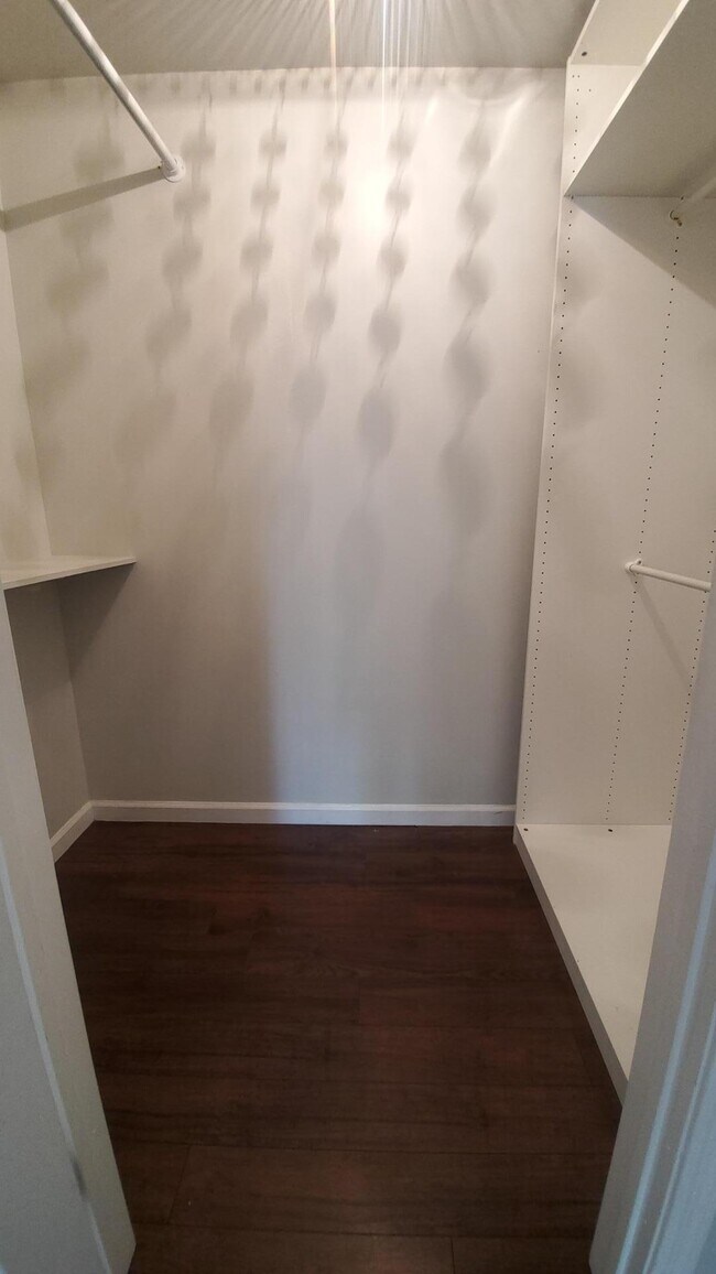 Building Photo - 4128 N 46th Pl