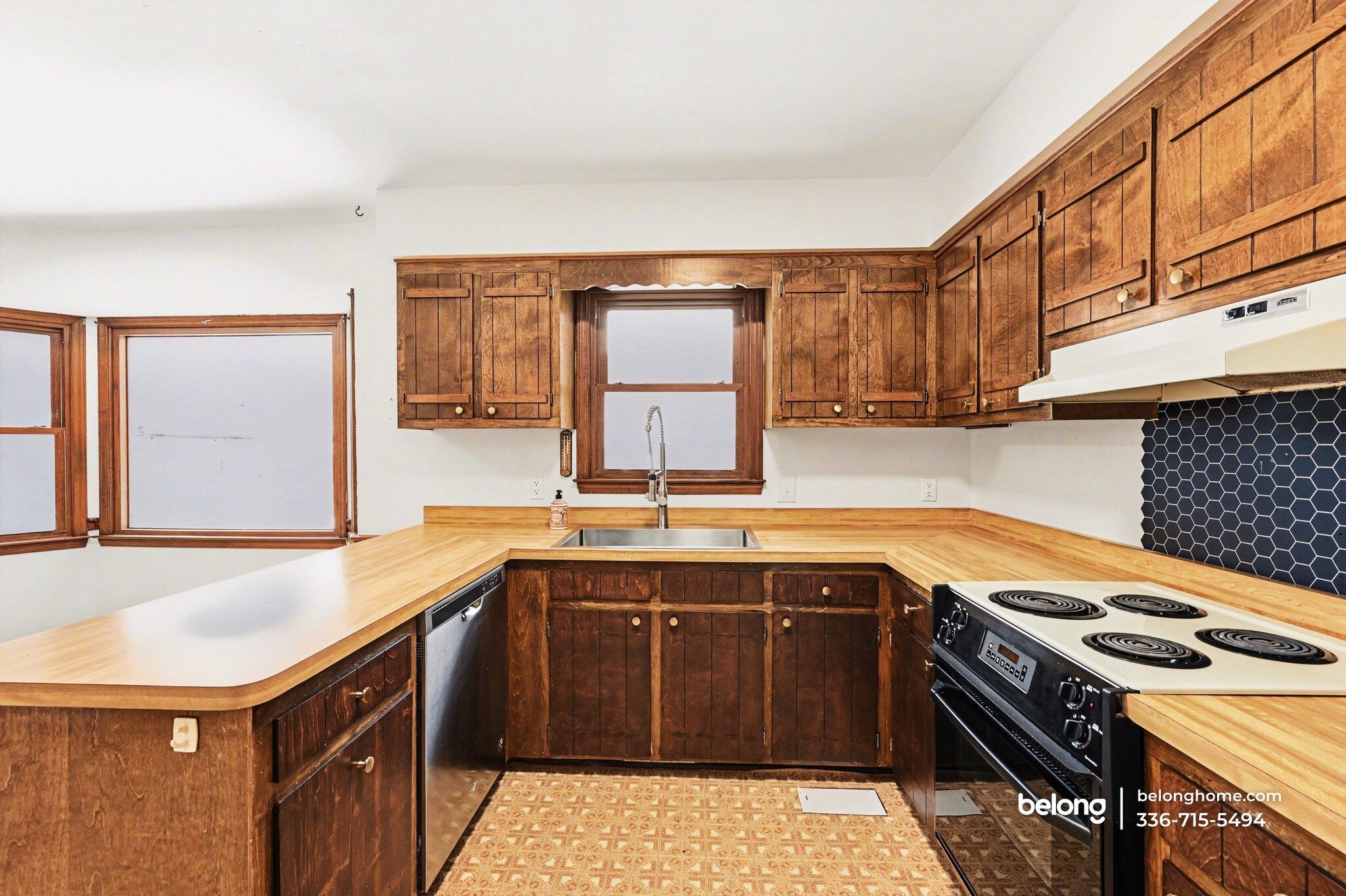 Building Photo - 11209 Crestmont Dr