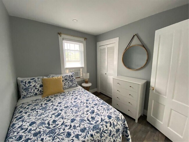 Building Photo - 9 Potter St