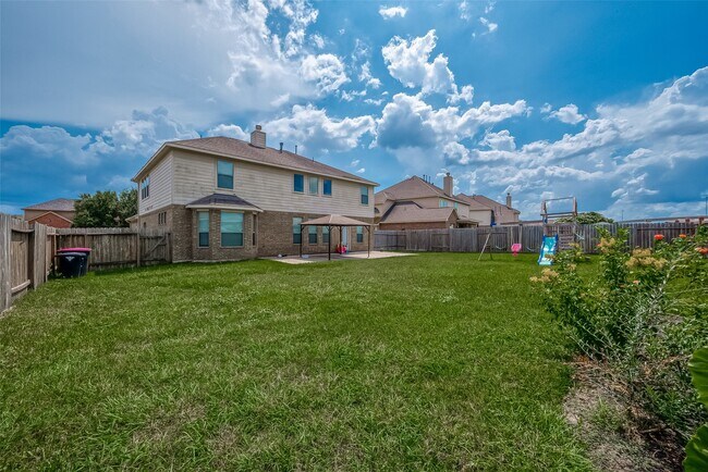 Building Photo - 7710 Eastwood Lake Ln