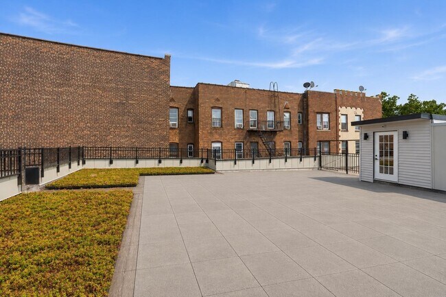 Building Photo - 104 Glenwood Ave