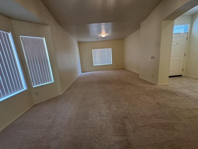 Building Photo - 3829 Camino del Vara