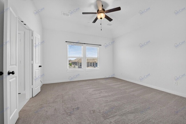 Building Photo - 8728 Ice House Dr