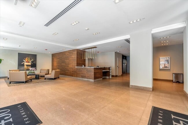 Building Photo - 1450 Franklin St