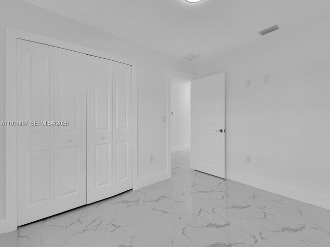 Building Photo - 5117 24th St SW