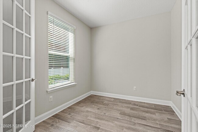 Building Photo - 548 Kendall Crossing Dr