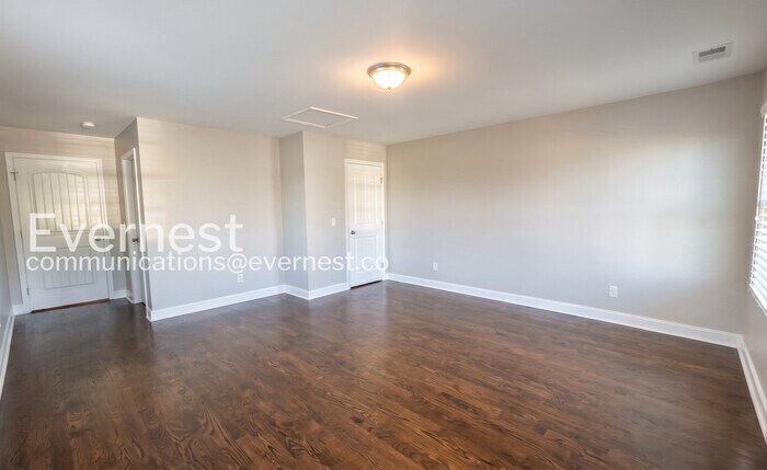 Building Photo - 506 Eastboro Dr