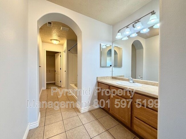 Building Photo - 1688 W 3180 N