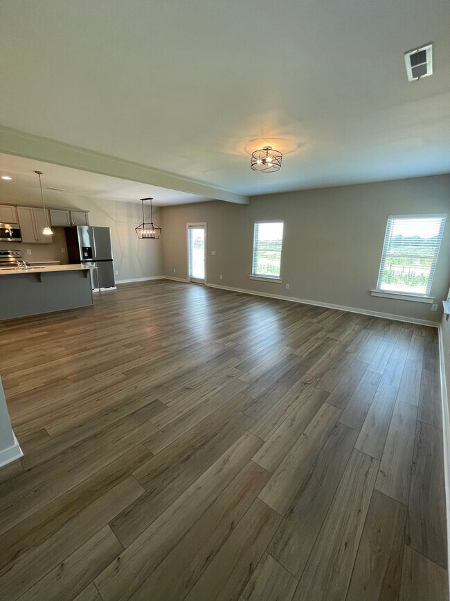 Building Photo - Home for Rent in Cullman, AL!! Available t...