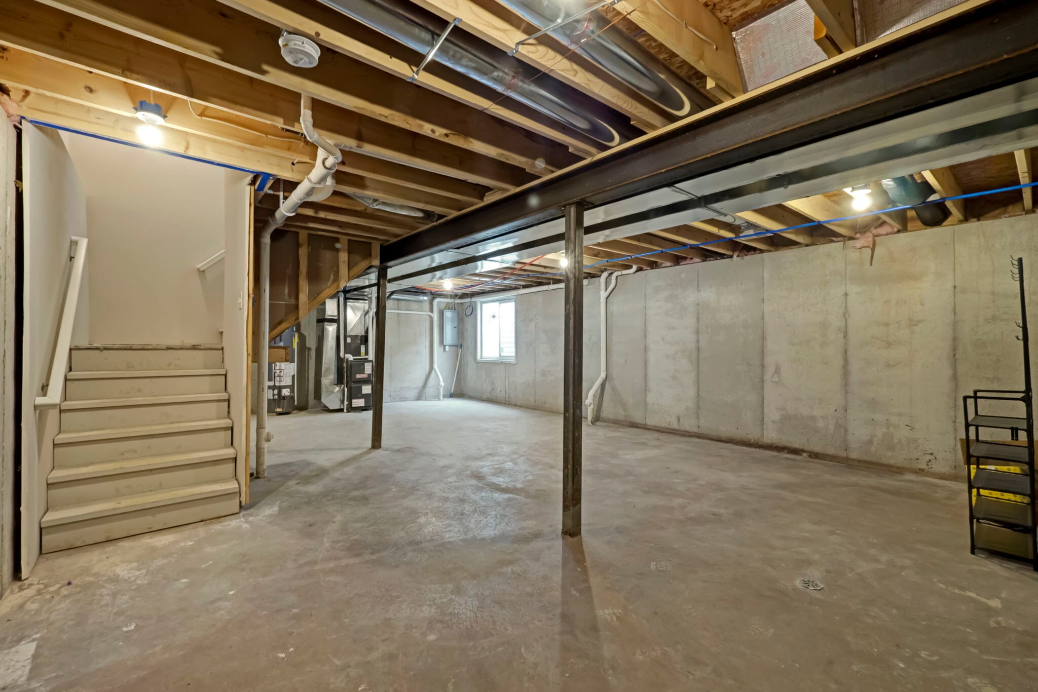 Building Photo - 534 E Brickley Ave