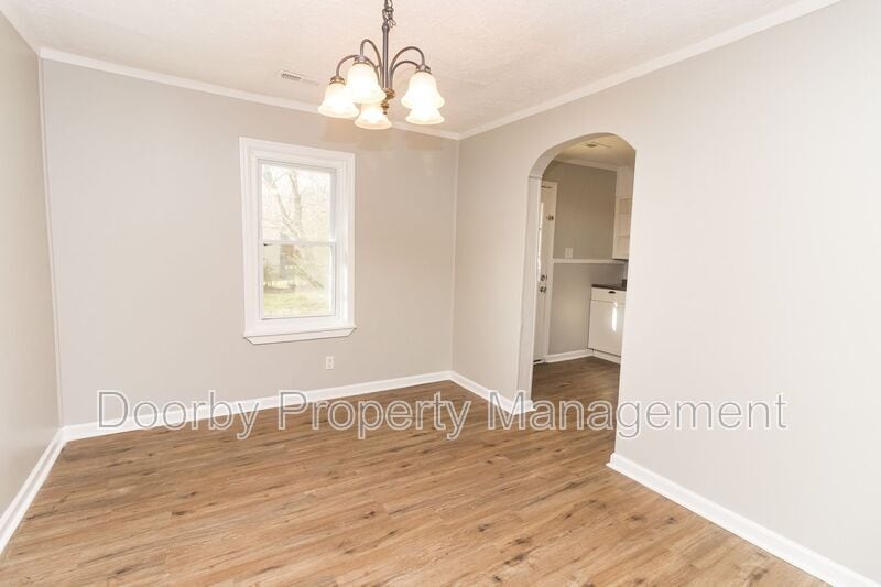 Building Photo - 278 Hollywood Dr