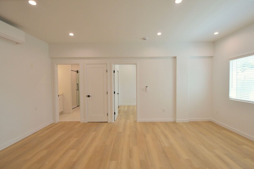 Building Photo - 1846 10th St