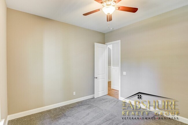 Building Photo - 109 Buck Johnson St