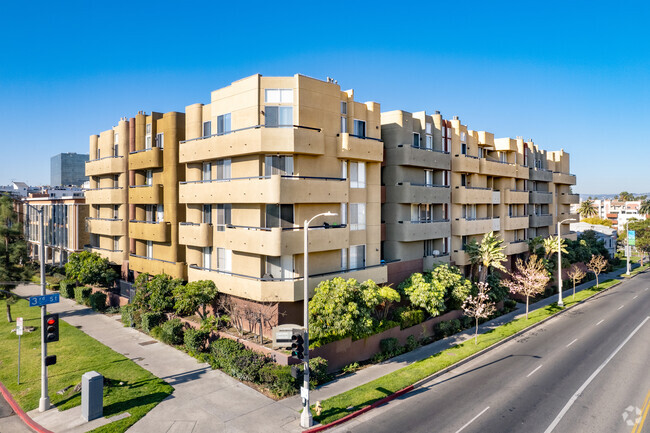 Building Photo - Lafayette Towers Apartment