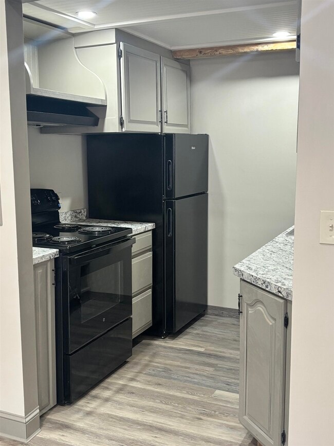 Building Photo - 615 Bean Rd