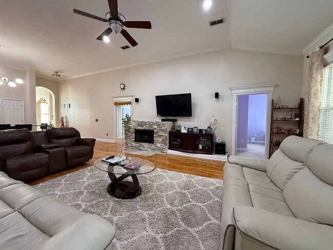 Building Photo - 1148 Stony Creek Way