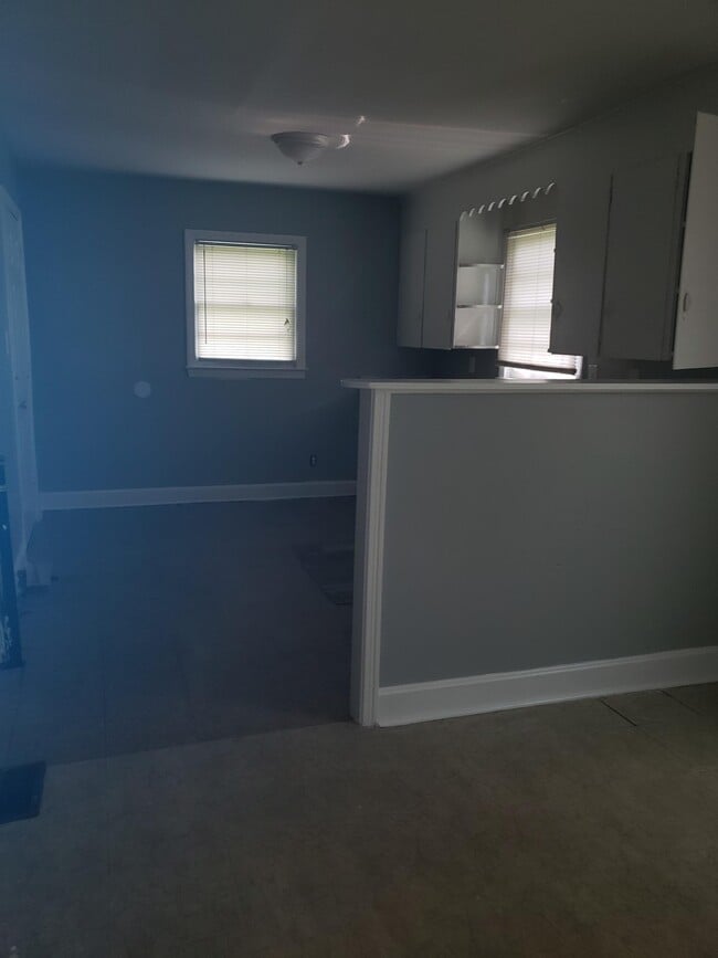 Building Photo - 4525 Cameron Rd